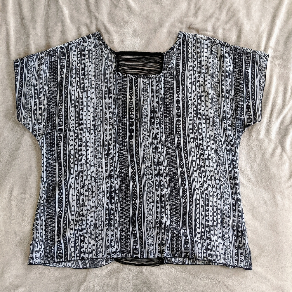 Lightweight Open Back Printed Top